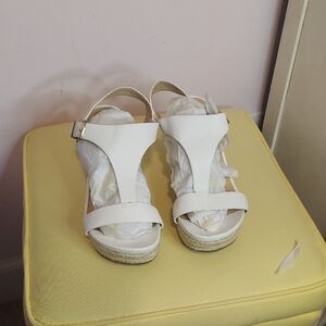 Kenneth Cole White Women's Sandals